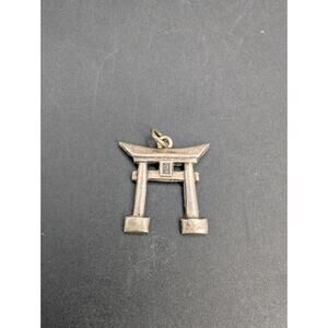 Vintage Sterling Silver Japanese Torii Gate Charm - Japan Nippon Souvenir 1.22g